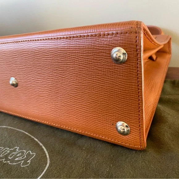 Biscuter Barcelona Leather Handbag - Picture 10 of 16